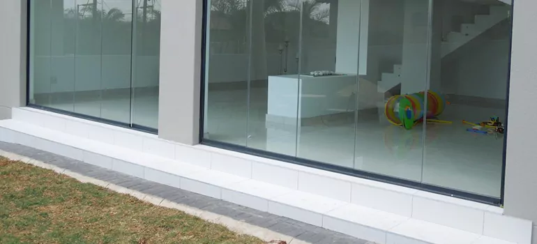 Hurricane Windows Palm Beach Services in Pitt Street, ON