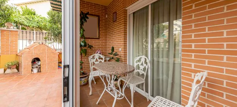 Adding Porch Enclosures To Your Home in Downtown, Ontario