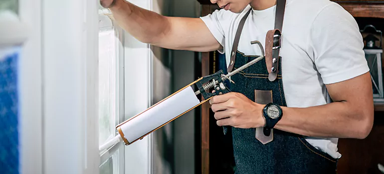 Window Caulking Contractor in Centretown, ON