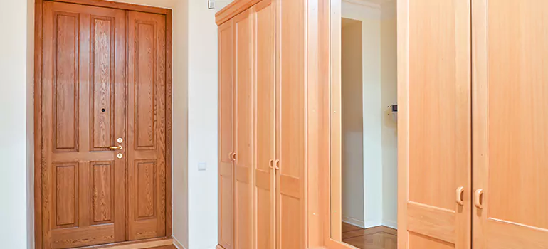Prehung Wood Interior Doors in Glenview Heights, ON