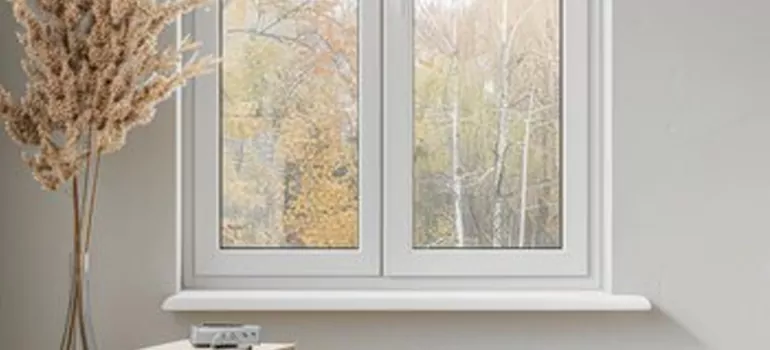 Vinyl Window Stool in Centretown, ON